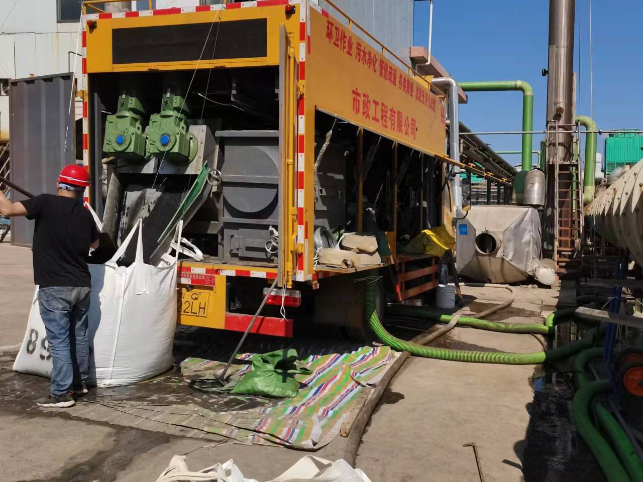 成安淤泥压干处理